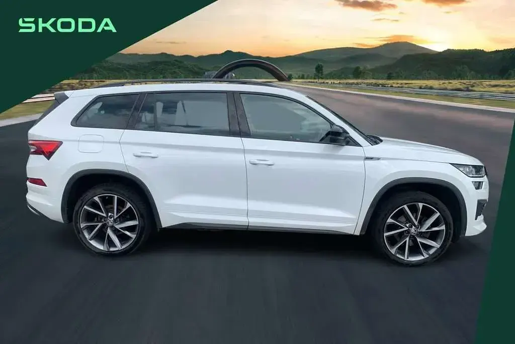 Used Skoda Kodiaq SportLine 150 HP (110 kW) 2022 White SUV