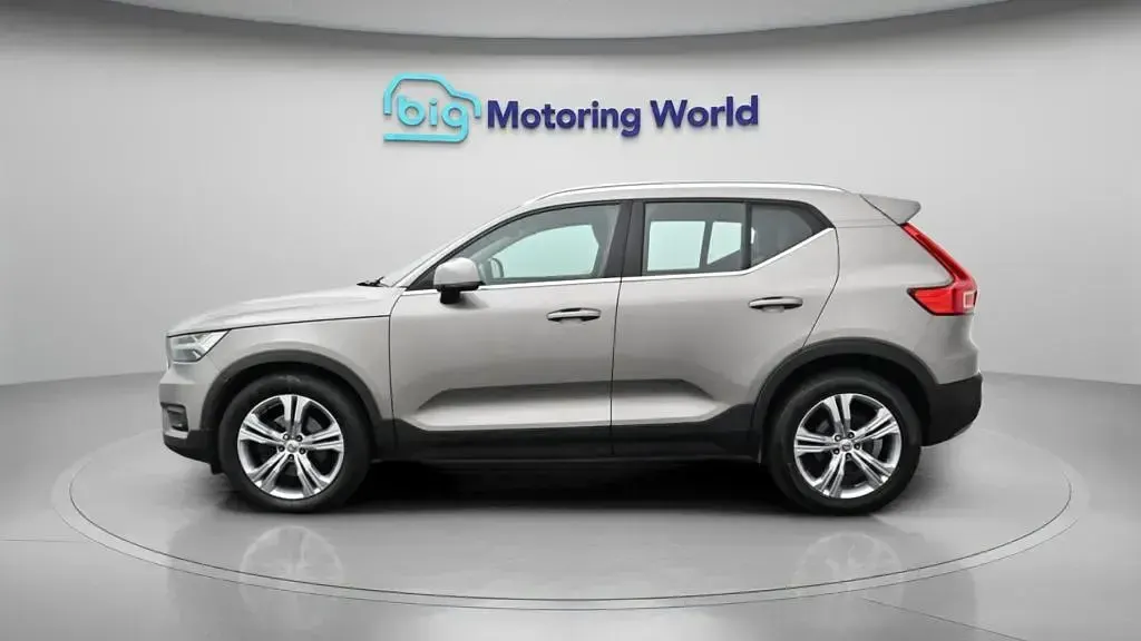 Used Volvo XC40 Inscription 250 HP (183 kW) 2021 Grey SUV