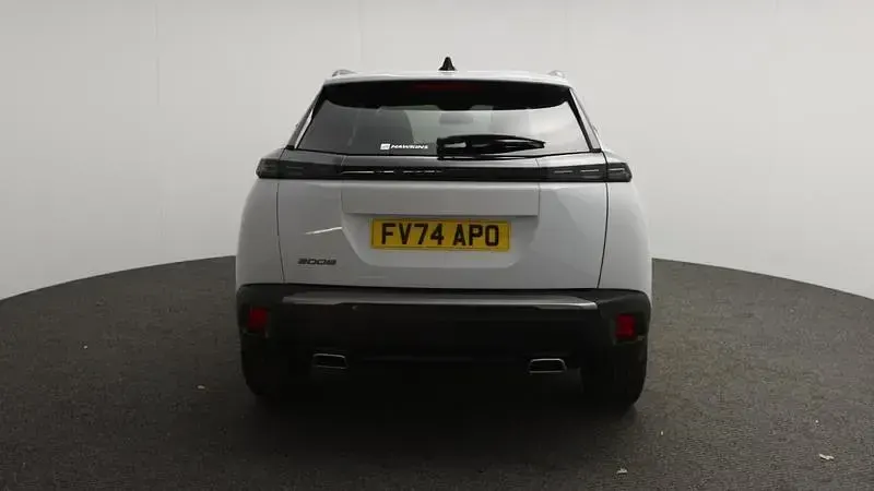 Used Peugeot 2008 Allure 130 HP (95 kW) 2024 White SUV