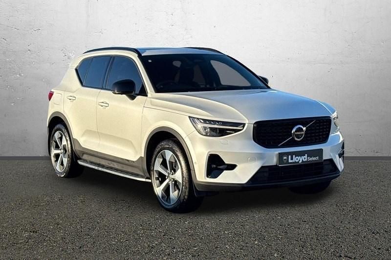 Used Volvo XC40 Ultimate 163 HP (119 kW) 2024 White SUV