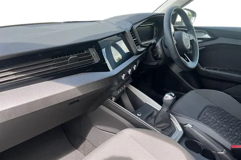 Usado Audi A1 Sport 110 CV (80 kW) 2023 Blanco SUV