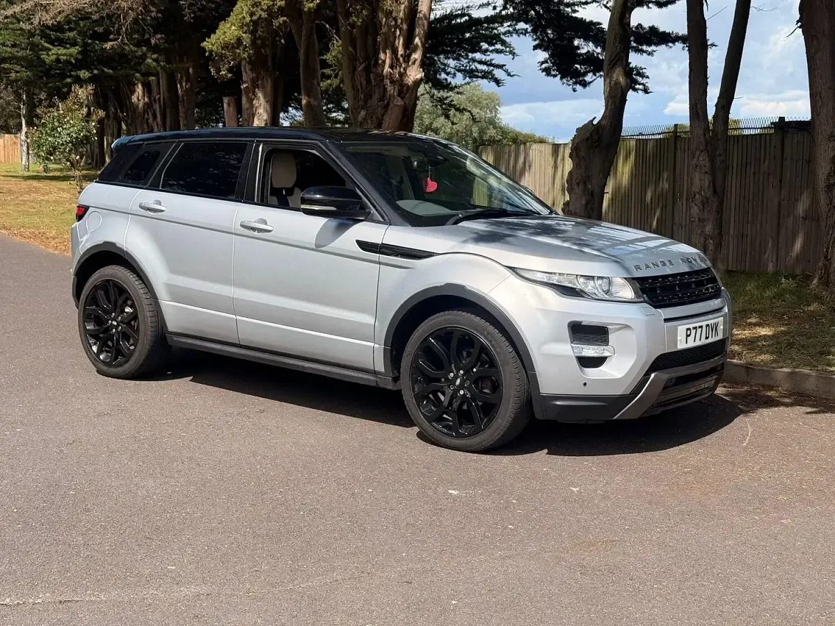 Used Land Rover Range Rover evoque Dynamic 2011 Silver Estate