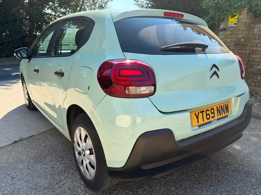 Used Citroën C3 PureTech 2019 Green Hatchback
