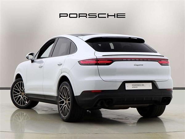 Used Porsche Cayenne Platinum Edition 334 HP (245 kW) 2023 White SUV