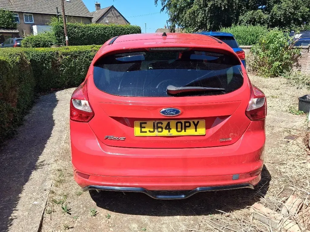 Used Ford Focus Zetec 2014 Red Hatchback