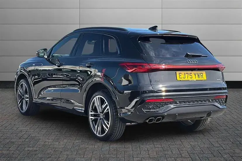 Used Audi Q5 Comfort 204 HP (150 kW) 2026 Black SUV