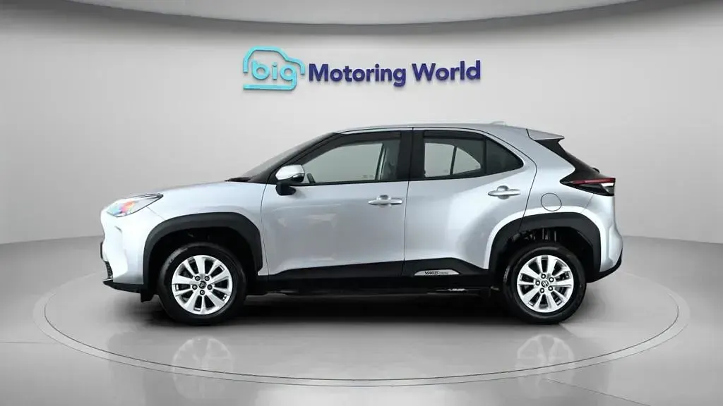 Used Toyota Yaris Cross 116 HP (85 kW) 2022 Silver SUV