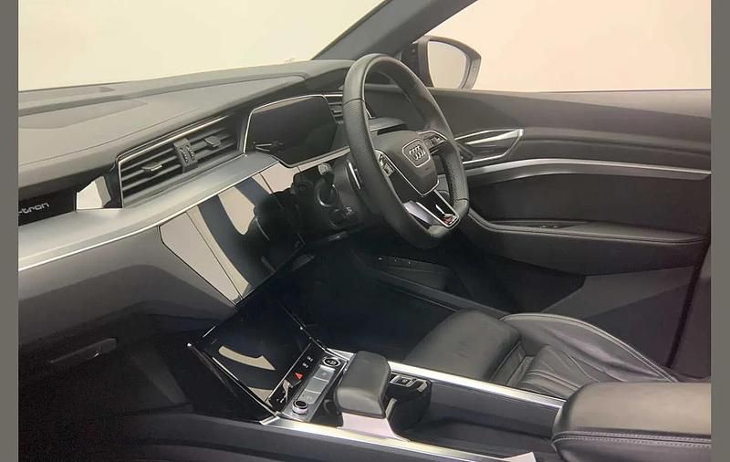 Used Audi e-tron Black Edition 230 kW (313 HP) 2023 Grey SUV