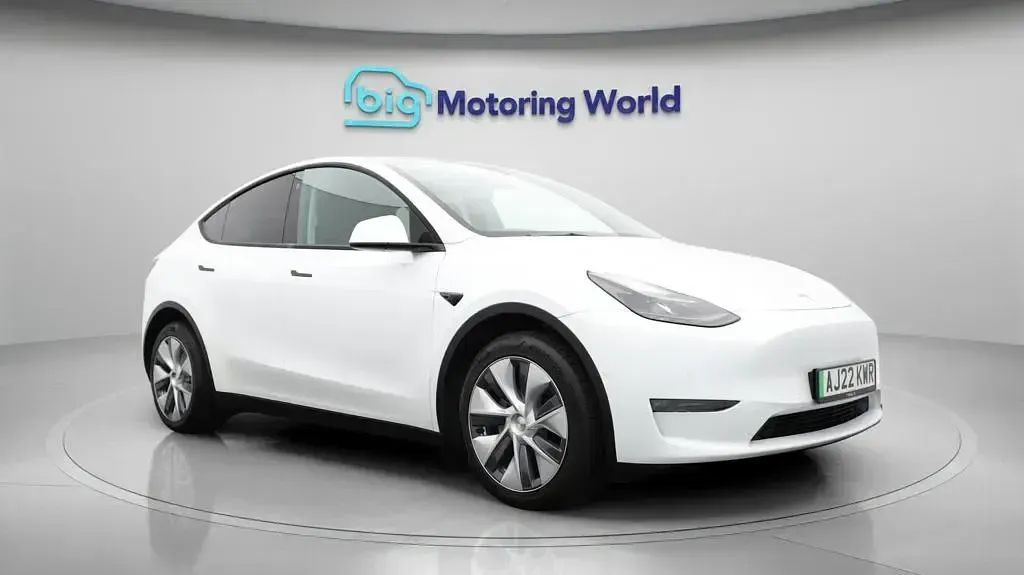 Used Tesla Model Y Long Range AWD 378 kW (514 HP) 2022 SUV
