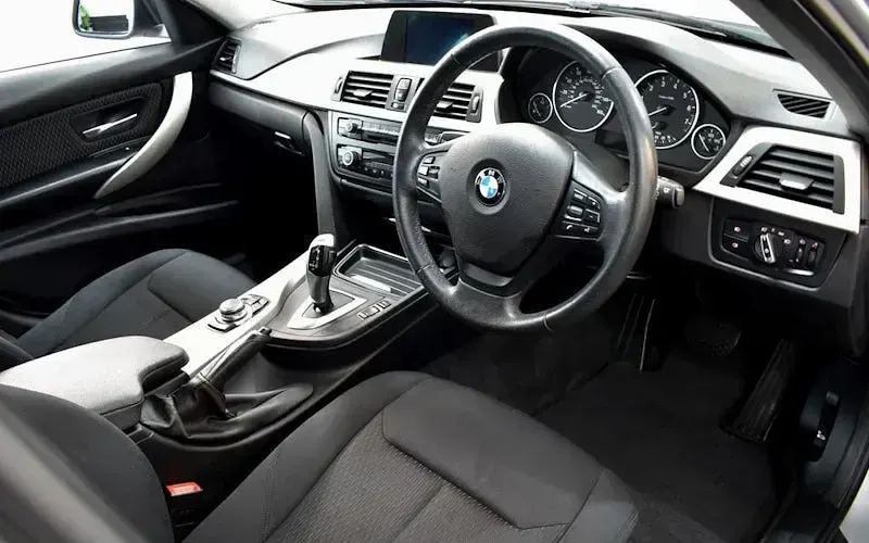 Used BMW 320 Performance 184 HP (135 kW) 2014 Silver Estate