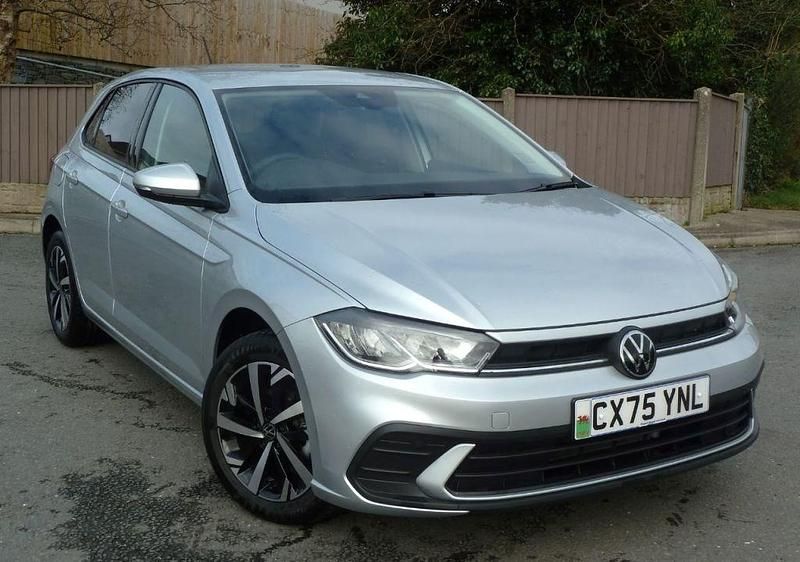 Begagnad VW Polo Match 2026 Silver Halvkombi
