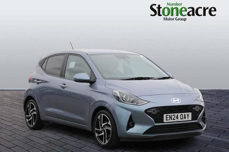 Used Hyundai i10 Premium 62 HP (45 kW) 2024 Blue Hatchback
