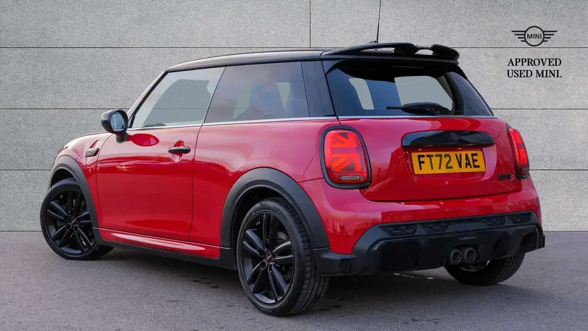 Używany Mini Cooper S Hatch 176 KM (129 kW) 2023 Czerwony Hatchback
