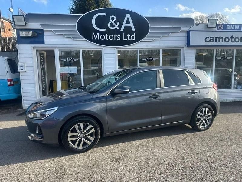 Used Hyundai i30 SE 120 HP (88 kW) 2017 Grey Hatchback