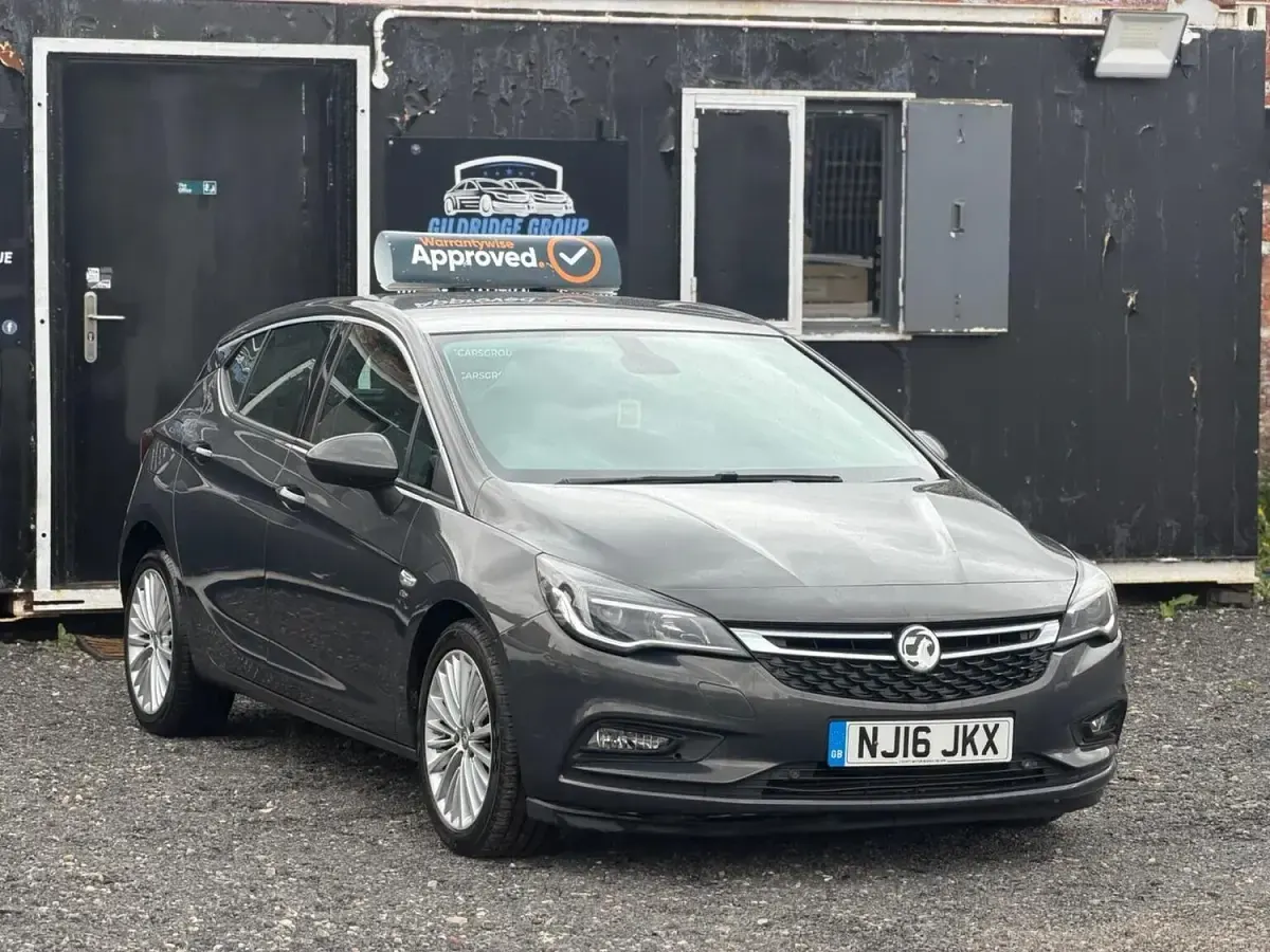 Gebraucht Vauxhall Astra Elite 136 PS (100 kW) 2016 Grau Kleinwagen