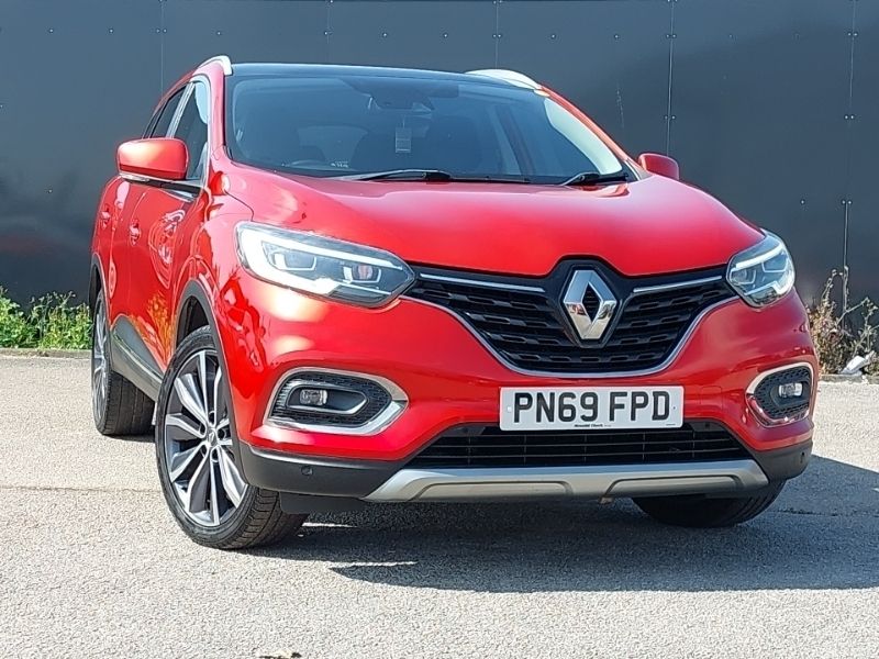Red Used 2019 Renault Kadjar Version S SUV | £11,498 (Fair price) - Image 1/4