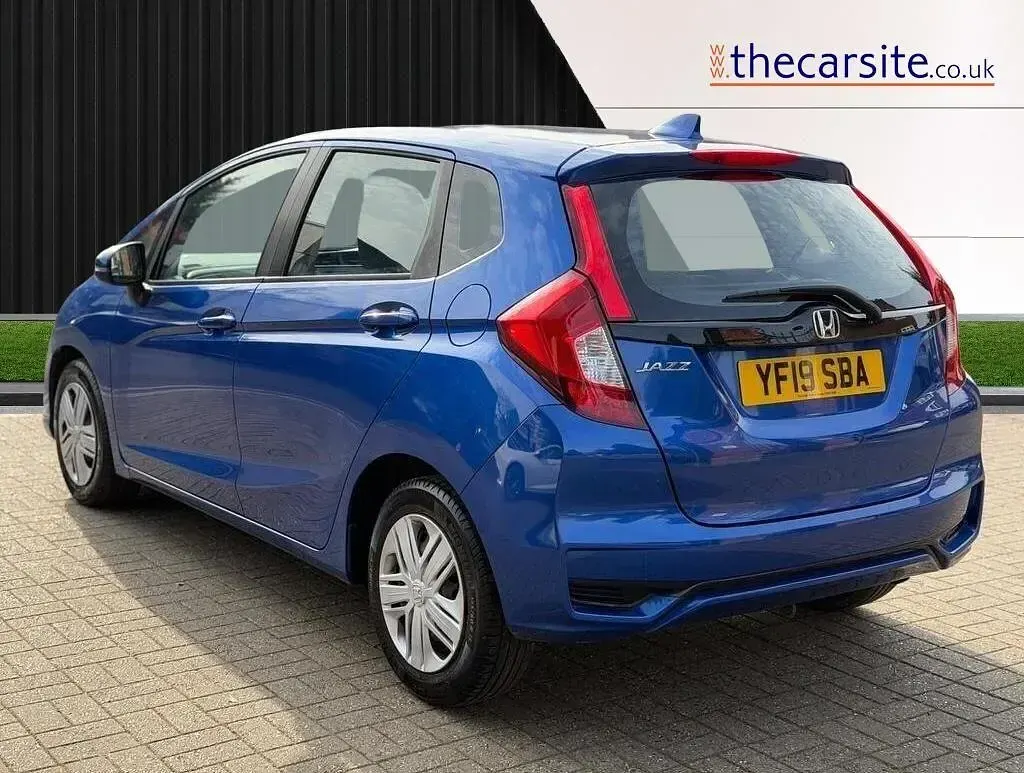 Used Honda Jazz S 102 HP (75 kW) 2019 Blue Hatchback