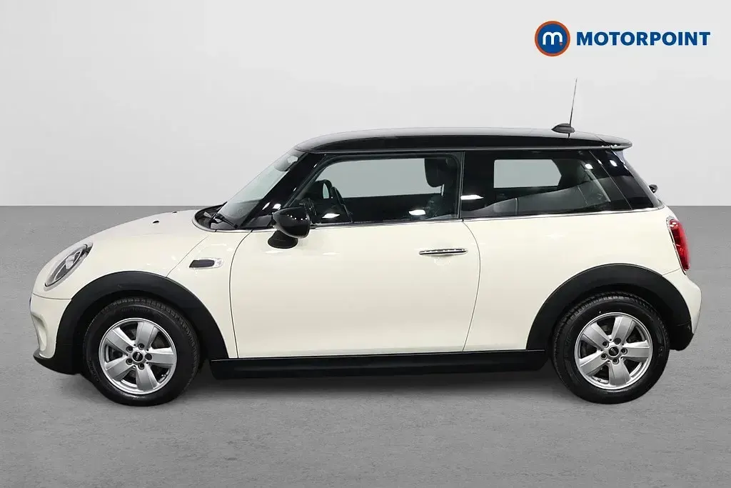 Usado Mini Cooper Classic 136 CV (100 kW) 2020 Blanco Utilitario