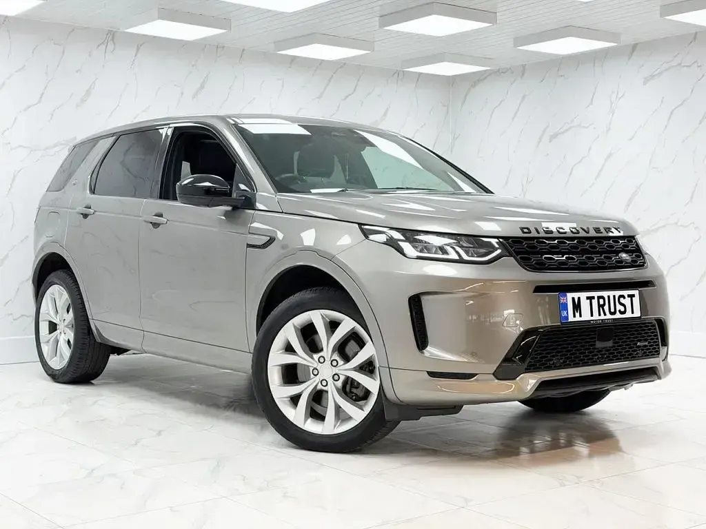 Used Land Rover Discovery 5 Urban Edition 204 HP (150 kW) 2022 Silver SUV