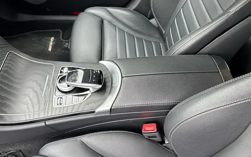 Used Mercedes C300 AMG line 258 HP (189 kW) 2020 Blue Sedan