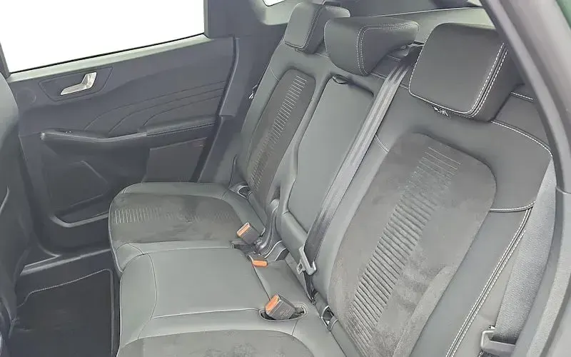 Used Ford Kuga Active 242 HP (177 kW) 2025 Green SUV