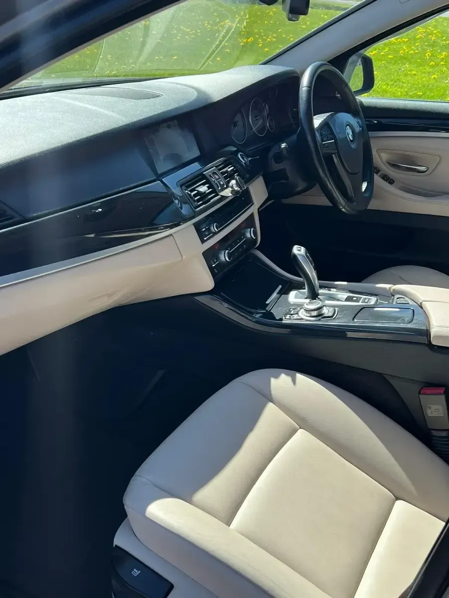 Begagnad BMW 520 Comfort Edition 2012 Grå Kombi