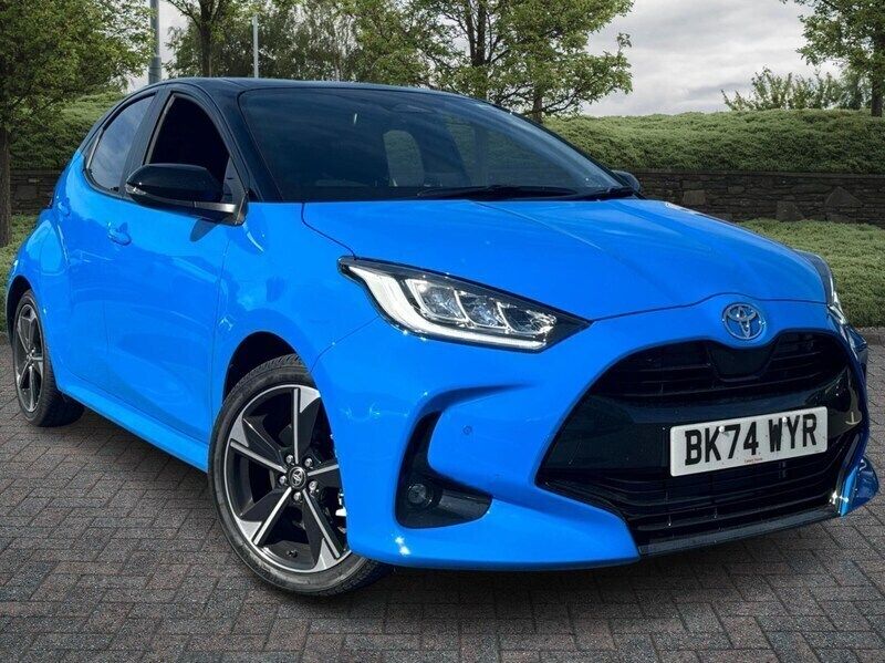 Blue New 2024 Toyota Yaris Hybrid Edition Hatchback | £25,995 (A bit pricey) - Image 1/4