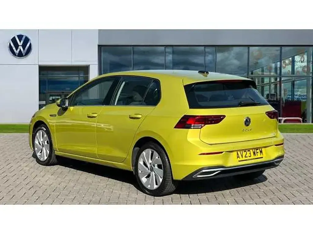 Used VW Golf VIII 150 HP (110 kW) 2023