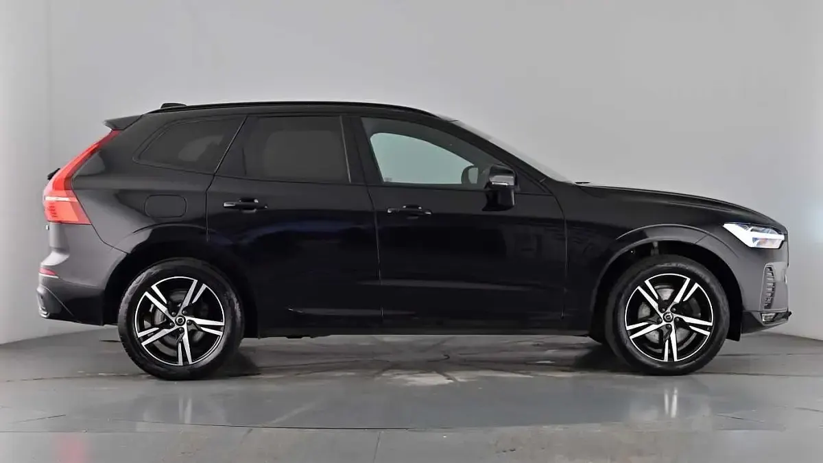 Used Volvo XC60 R-Design 2022 Black SUV