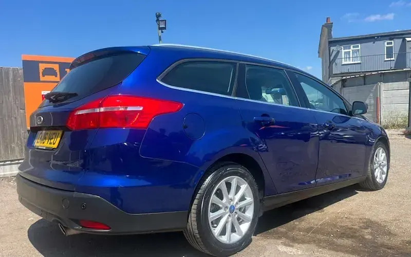 Used Ford Focus Titanium 150 HP (110 kW) 2016 Blue Estate