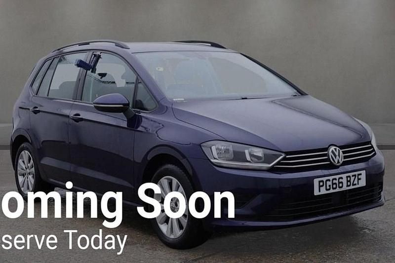 Used VW Golf VII SE 125 HP (91 kW) 2017