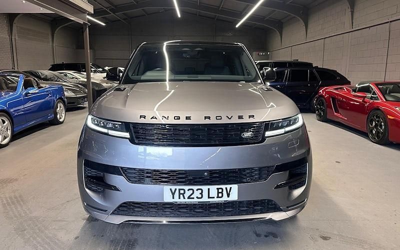 Second-hand Land Rover Range Rover Sport SE Dynamic 300 CP (220 kW) 2025 SUV