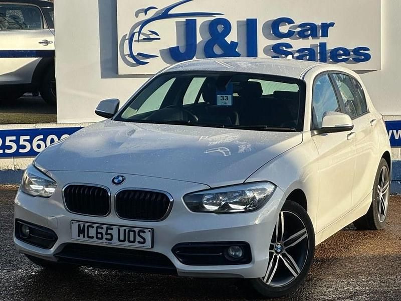Used BMW 118 Sport Line 136 HP (100 kW) 2015 White Hatchback