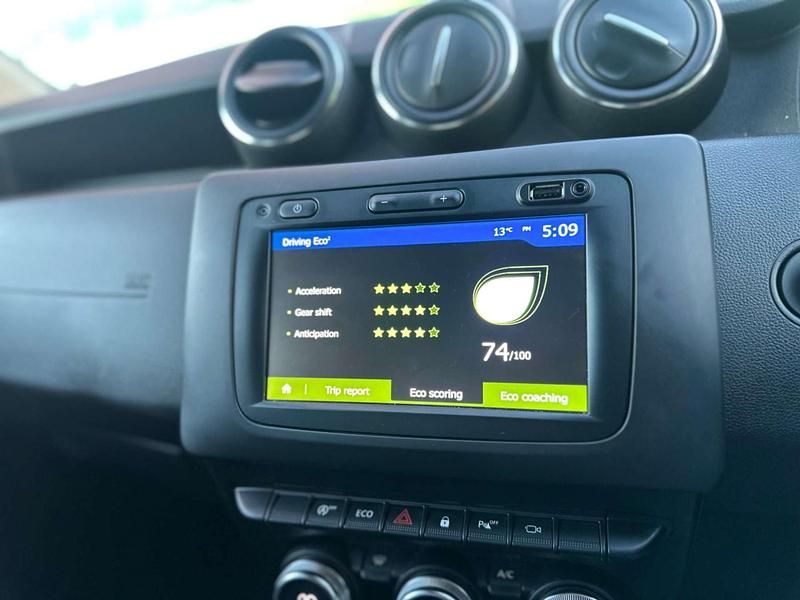 Used Dacia Duster Prestige 115 HP (84 kW) 2019 Orange SUV