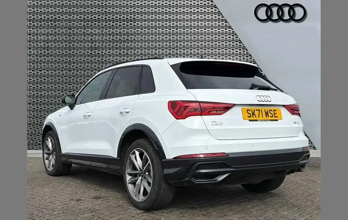 Used Audi Q3 Black Edition 150 HP (110 kW) 2021 White SUV