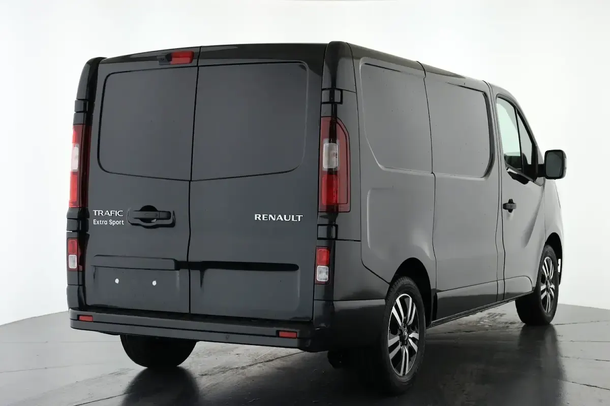 New Renault Trafic 2026 Black