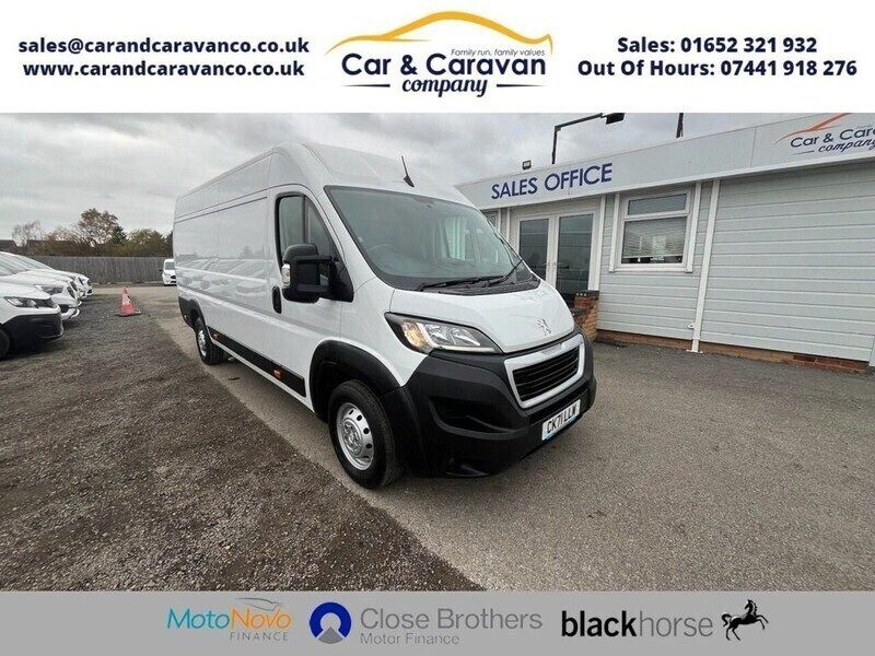 White Used 2021 Peugeot Boxer S Van | £9,880 (Fair price) - Image 1/4