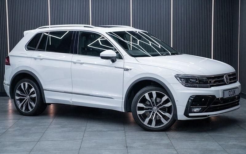 White Used 2019 VW Tiguan R-line SUV | £21,990 (Fair price) - Image 1/4