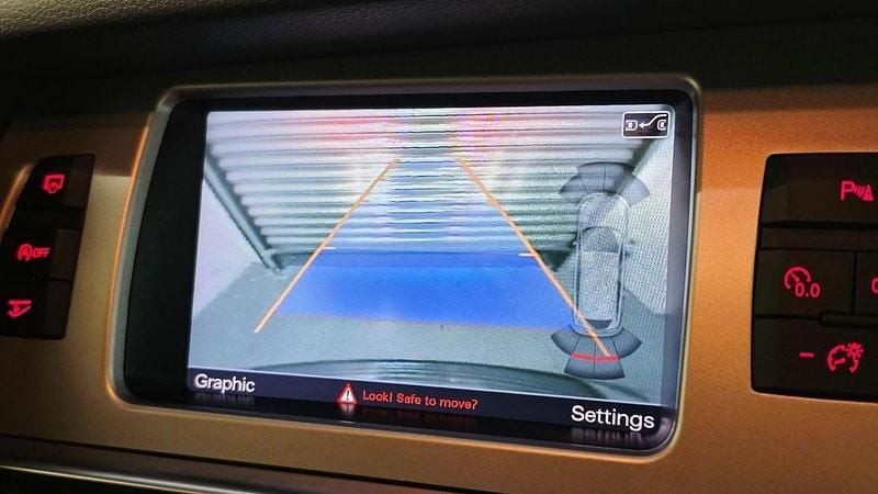 Image 3/4