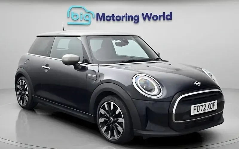 Used Mini Cooper Exclusive 136 HP (100 kW) 2023 Hatchback