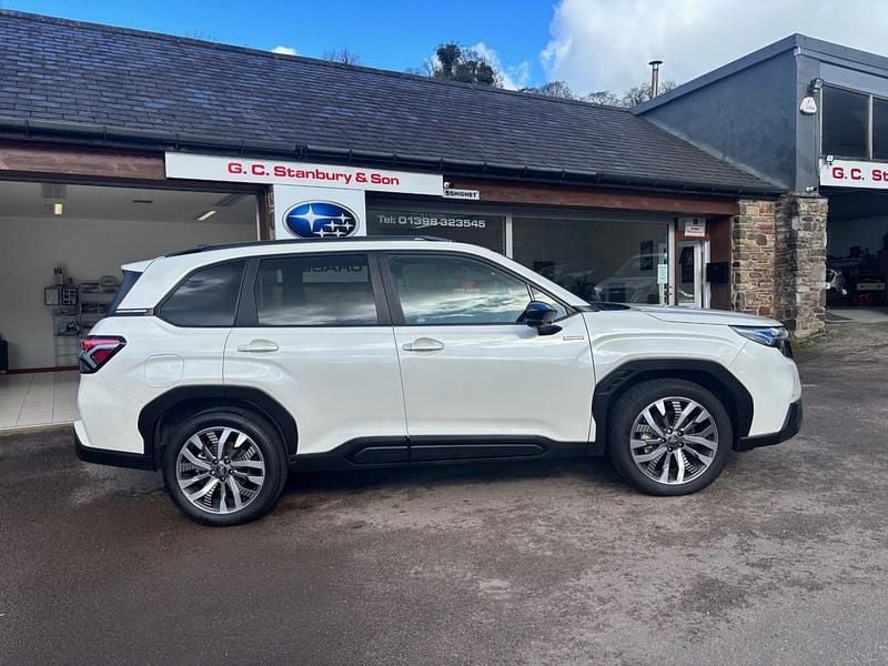 Used Subaru Forester 2025 White SUV
