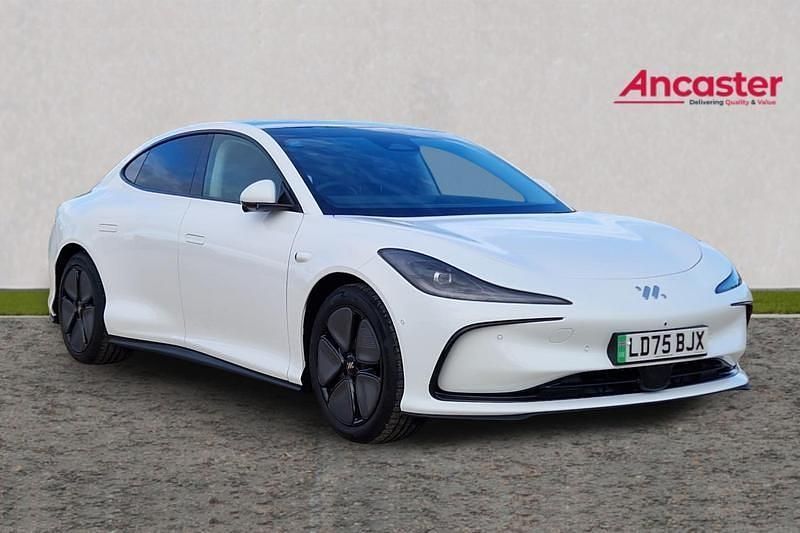 White Used 2025 MG IM5 Hatchback | £29,995 (Good price) - Image 1/4