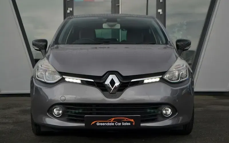 Used Renault Clio Iconic 90 HP (66 kW) 2016 Grey Hatchback