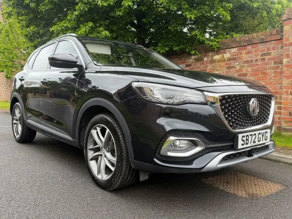 Used MG HS 162 HP (119 kW) 2023 Black SUV