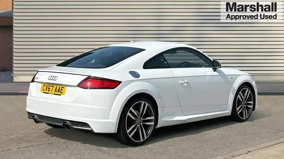 Used Audi TT S-Line 180 HP (132 kW) 2017 White Coupe