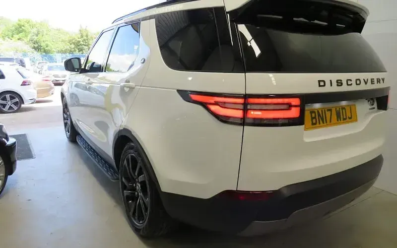 Used Land Rover Discovery 5 HSE 258 HP (189 kW) 2018 SUV