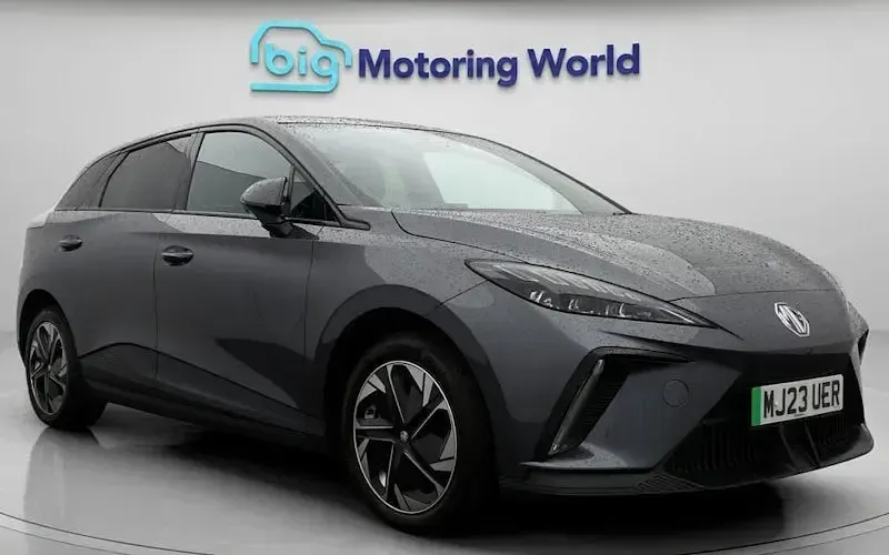 Usado MG MG4 EV Trophy 150 kW (204 HP) 2025 Citadino