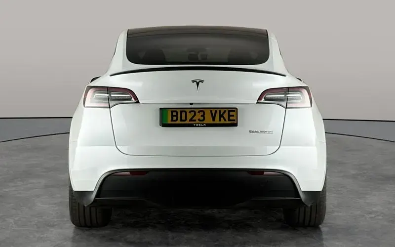 Used Tesla Model Y Performance 392 kW (534 HP) 2023 White SUV