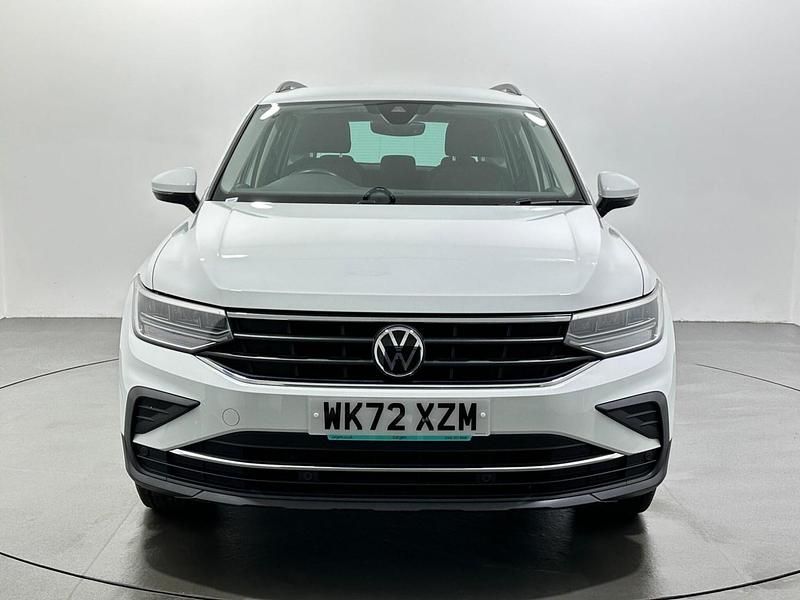 Usado VW Tiguan Life 150 HP (110 kW) 2022 Branco SUV