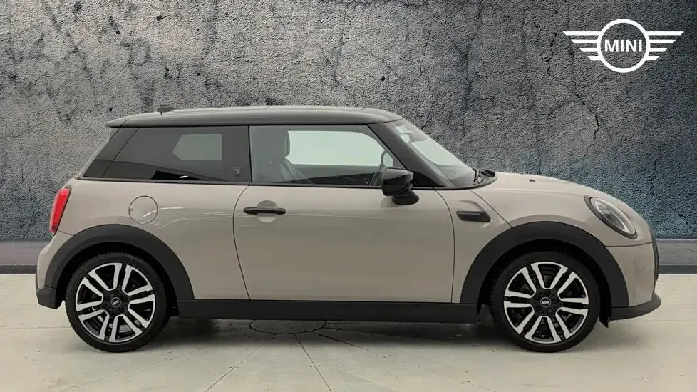 Used Mini Cooper Exclusive 136 HP (100 kW) 2023 Grey Hatchback